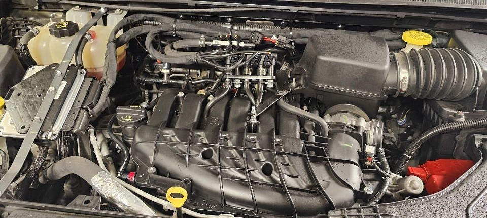 Caravan 3.6 litre Pentastar